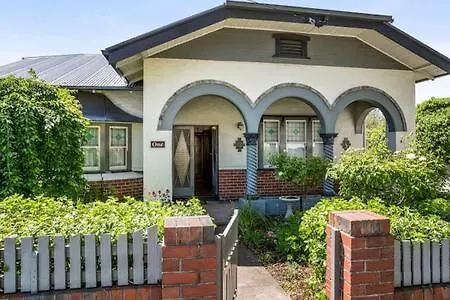 Charming Inner City Home Excellent Base In 호바트